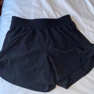 Lululemon Track That MR Lined Short 5”